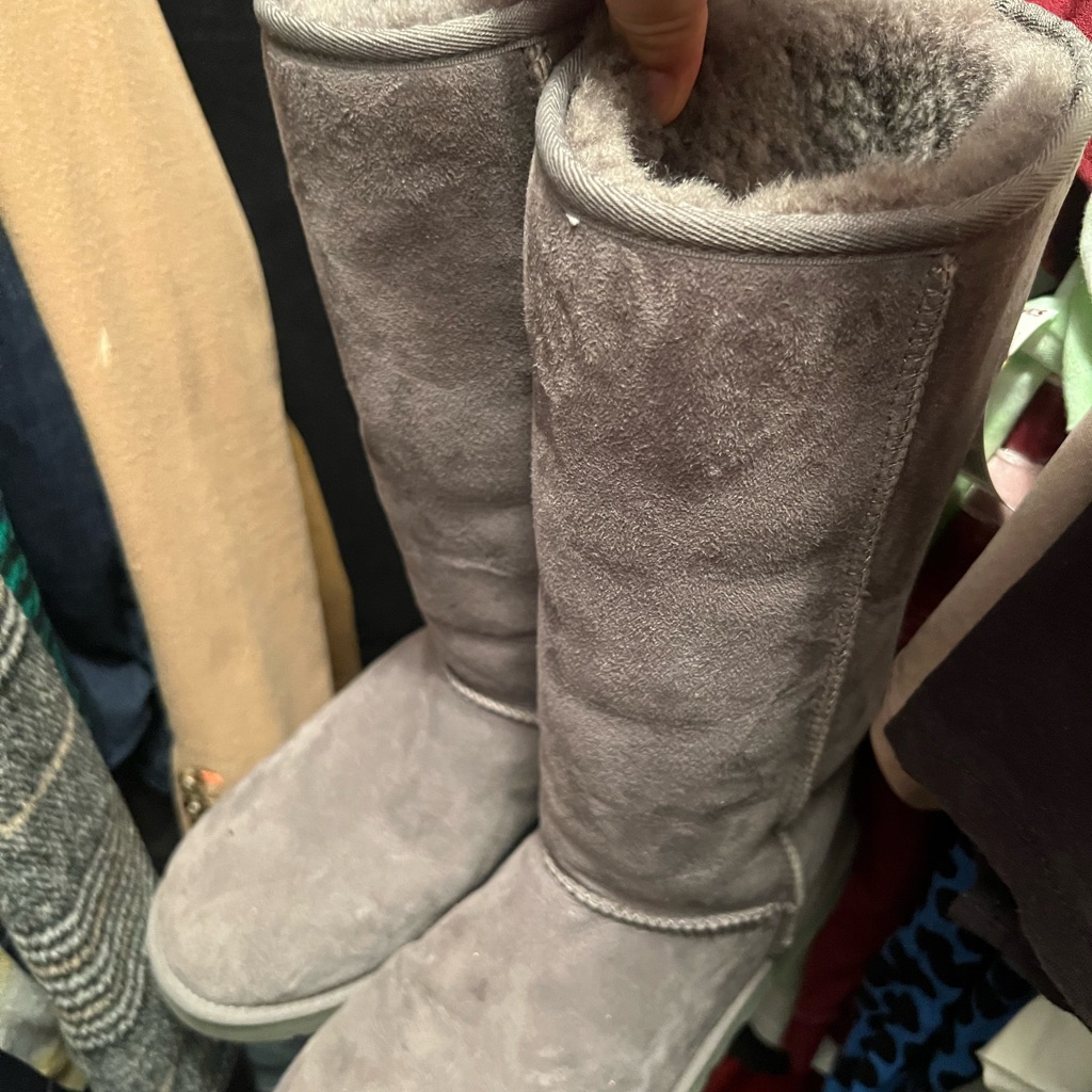 Ugg